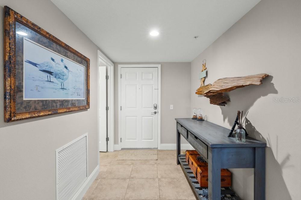 Image 2 of 50 For 3811 Atlantic Avenue 201