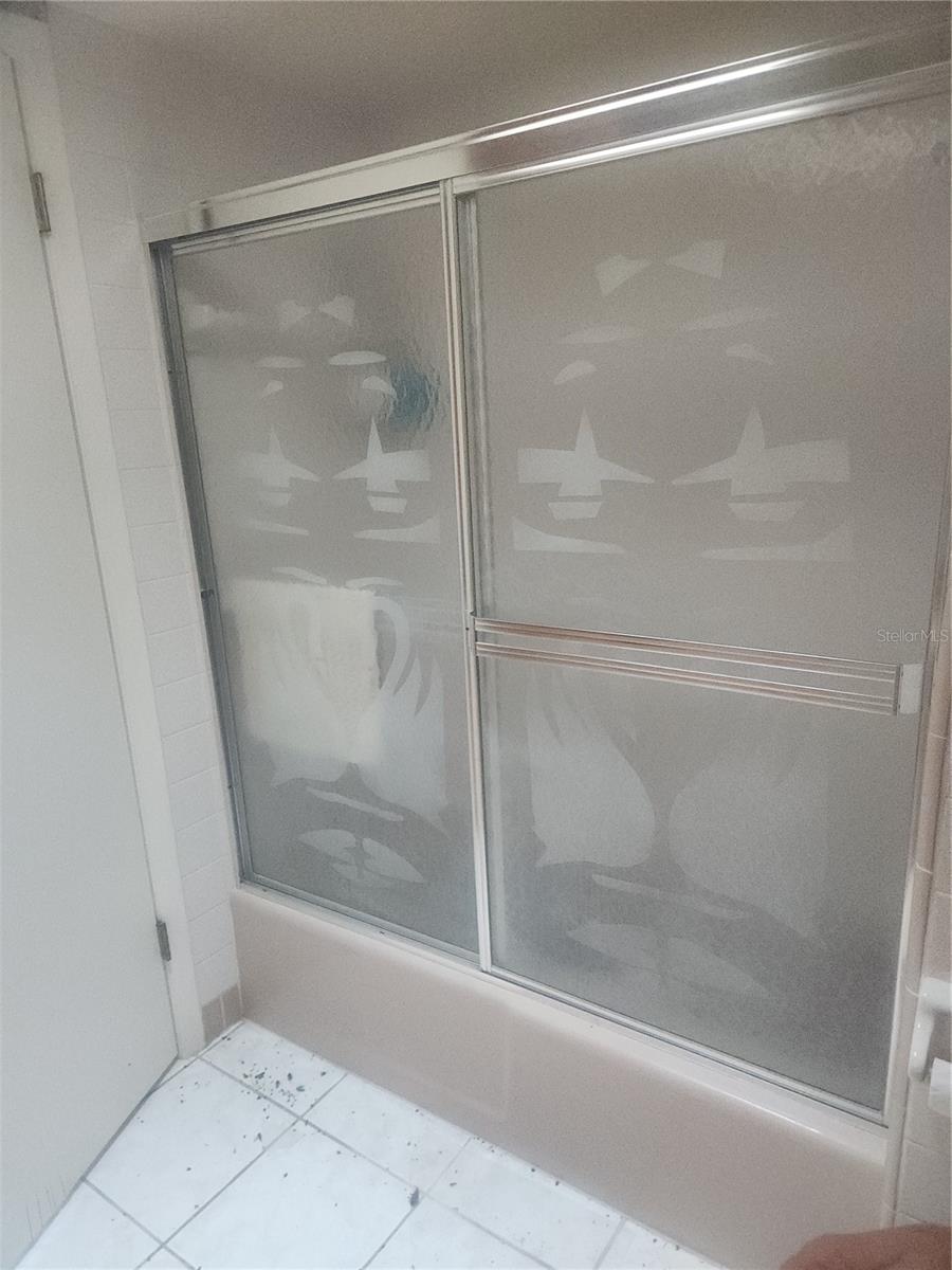 Image 18 of 24 For 530 Yonge Street