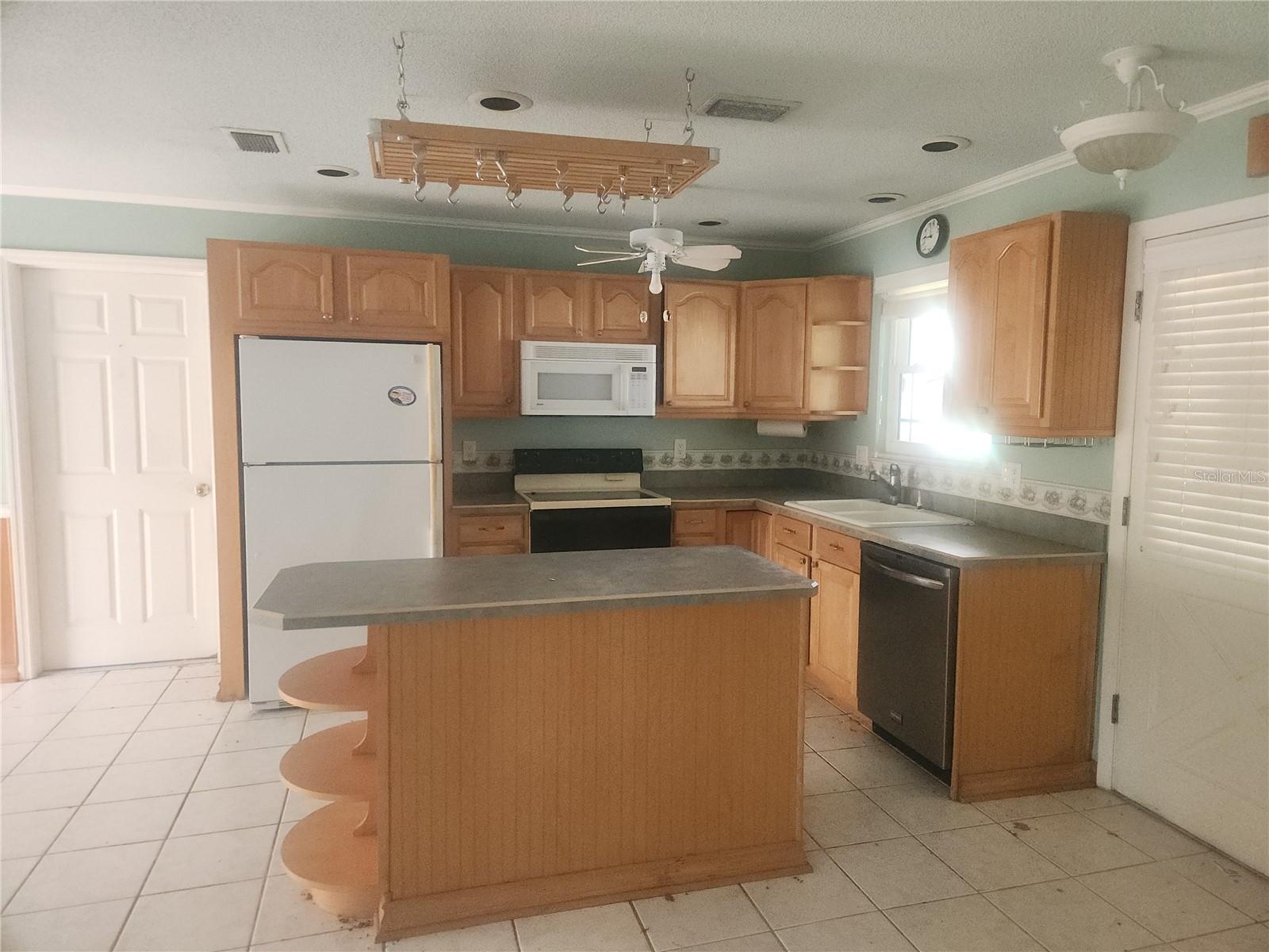 Image 8 of 24 For 530 Yonge Street