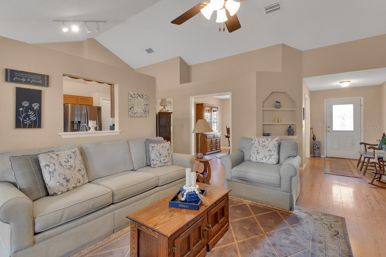 Image 2 of 36 For 1449 7th Avenue