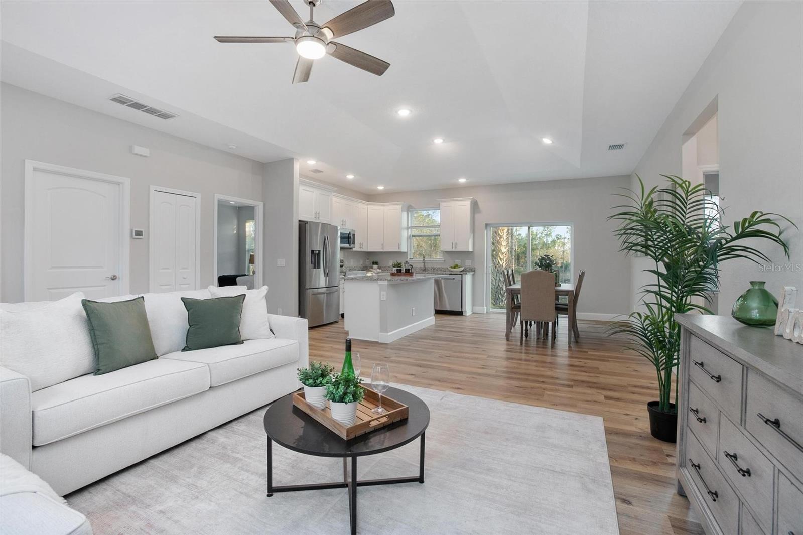 Image 8 of 31 For 2767 Kingsdale Drive