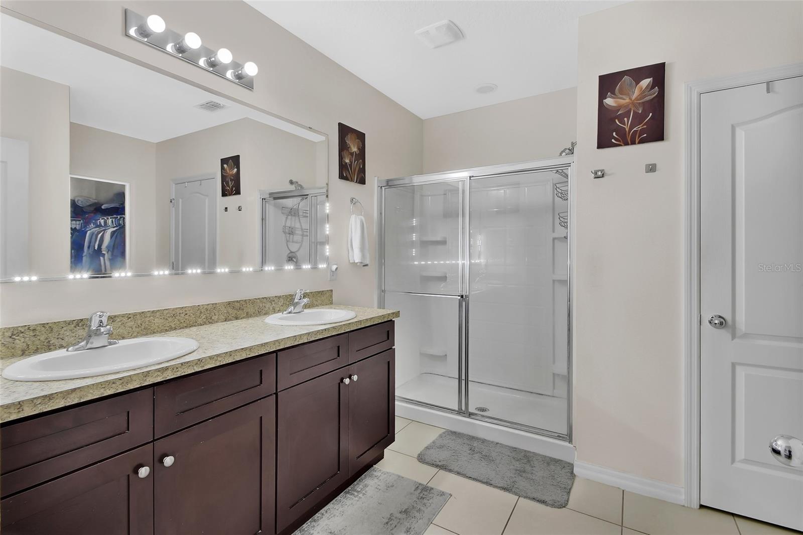 Image 14 of 31 For 813 Oak Hollow Loop