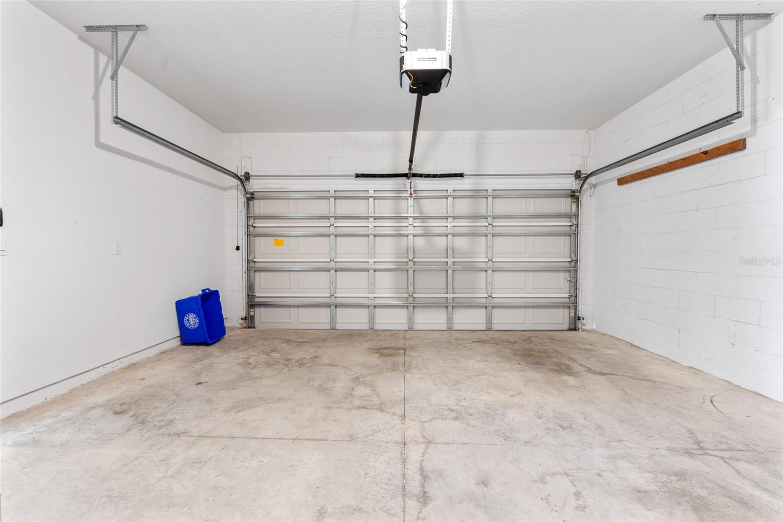 Image 25 of 35 For 3091 Meleto Boulevard