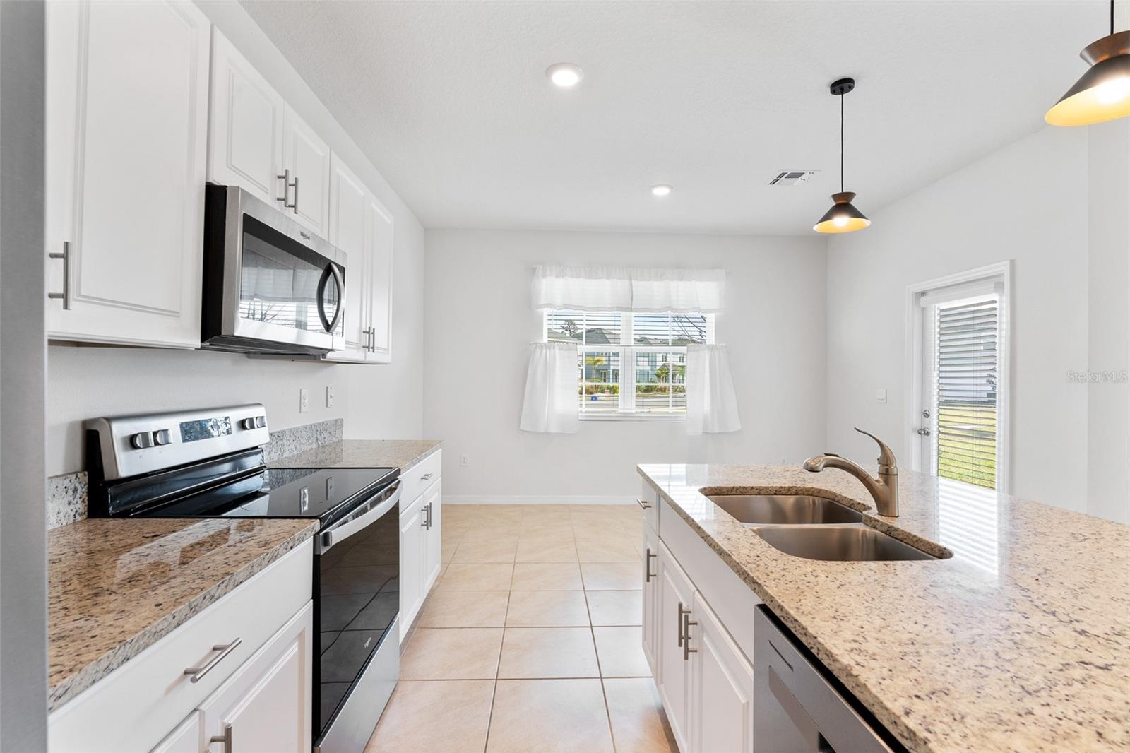 Image 9 of 35 For 3091 Meleto Boulevard