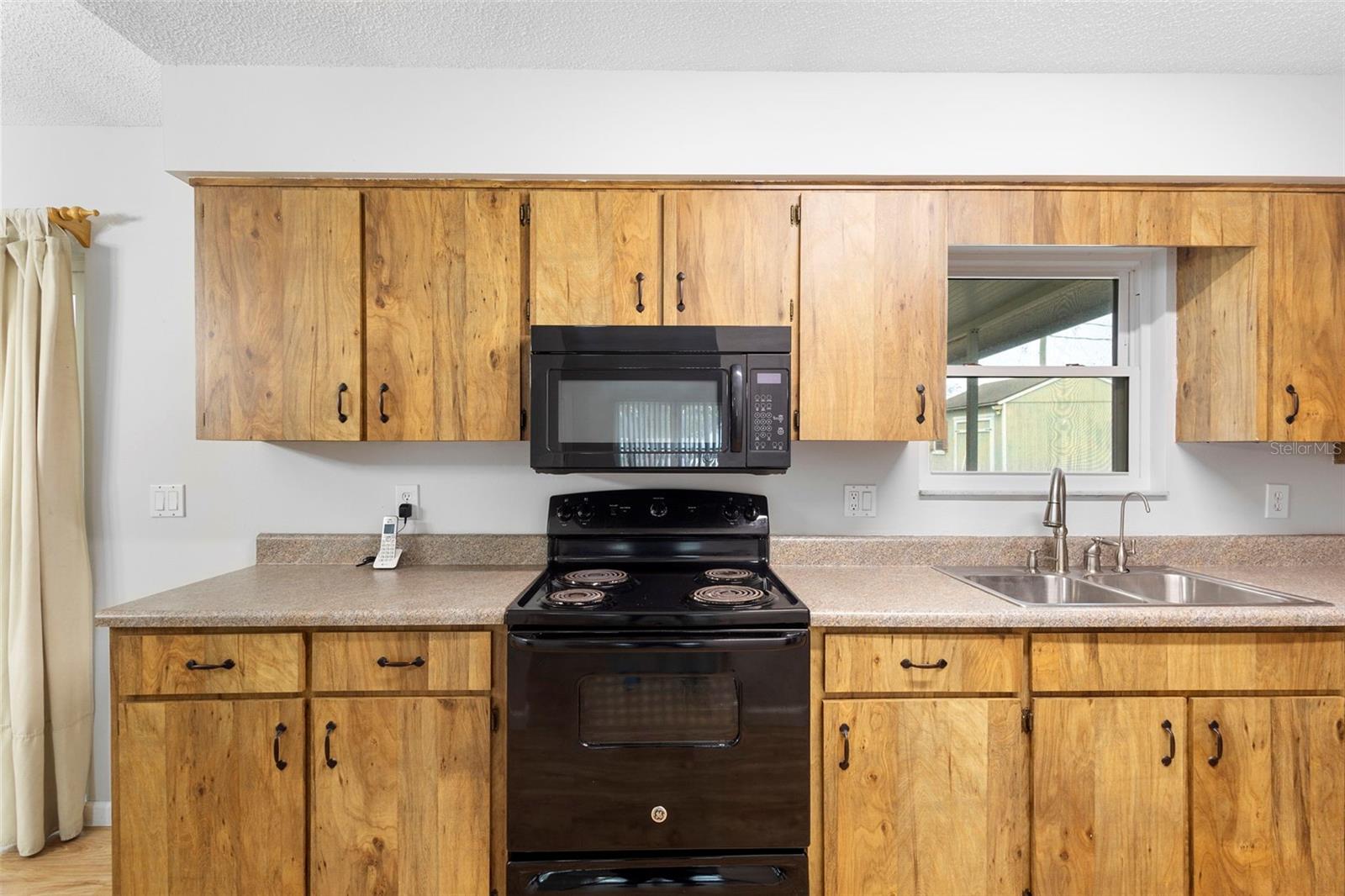 Image 11 of 37 For 3560 Apple Orchard Drive