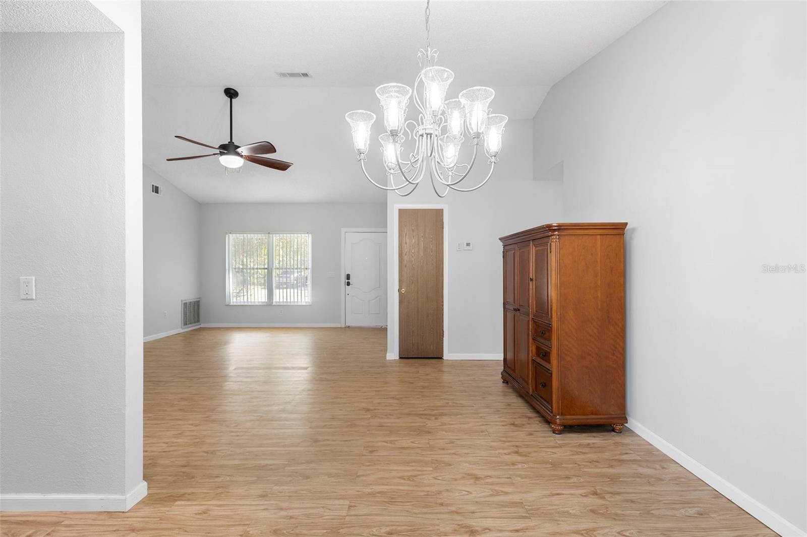 Image 15 of 37 For 3560 Apple Orchard Drive