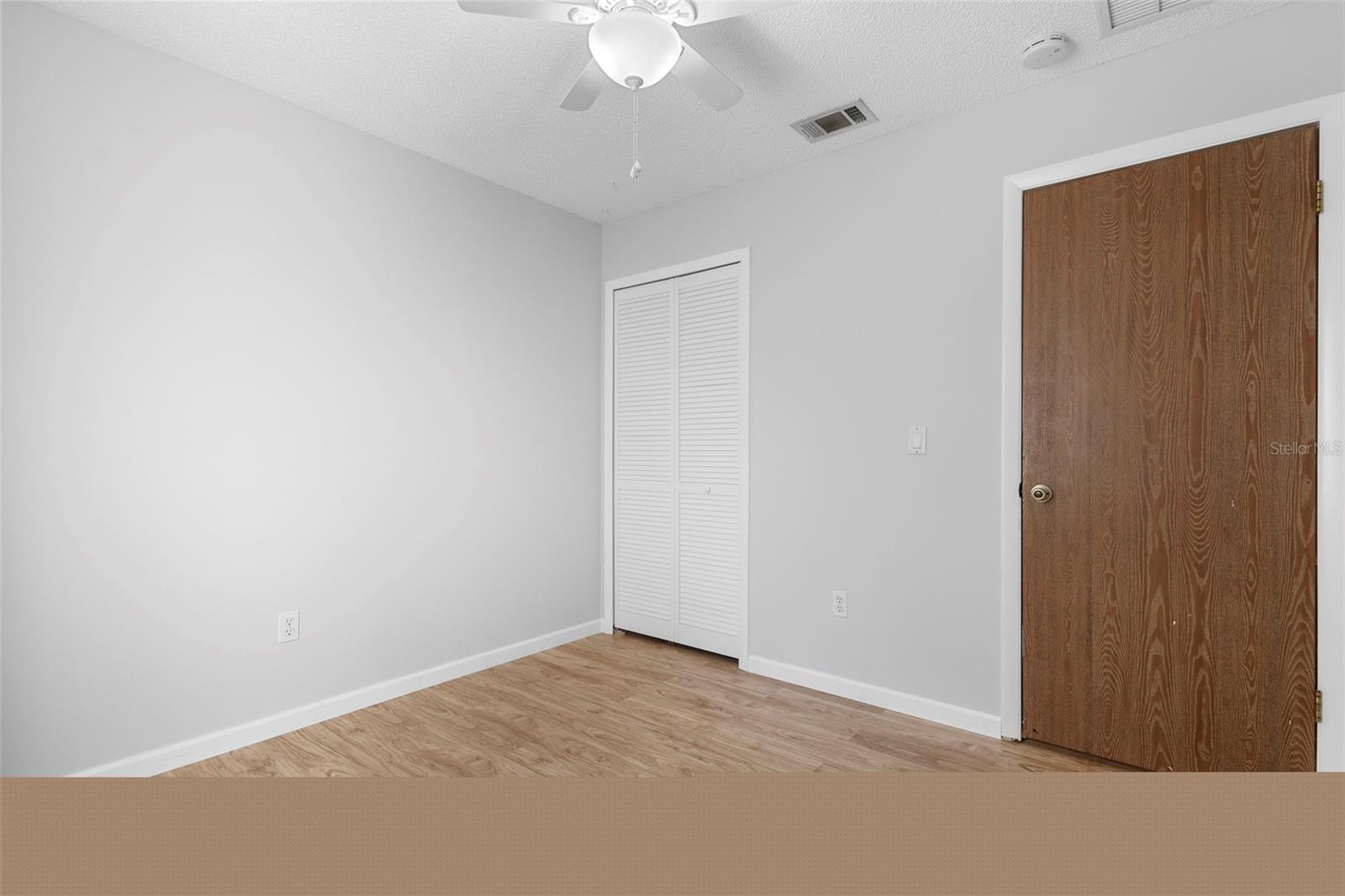 Image 19 of 37 For 3560 Apple Orchard Drive