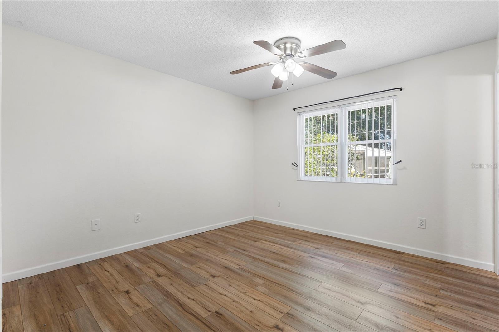 Image 20 of 37 For 3560 Apple Orchard Drive