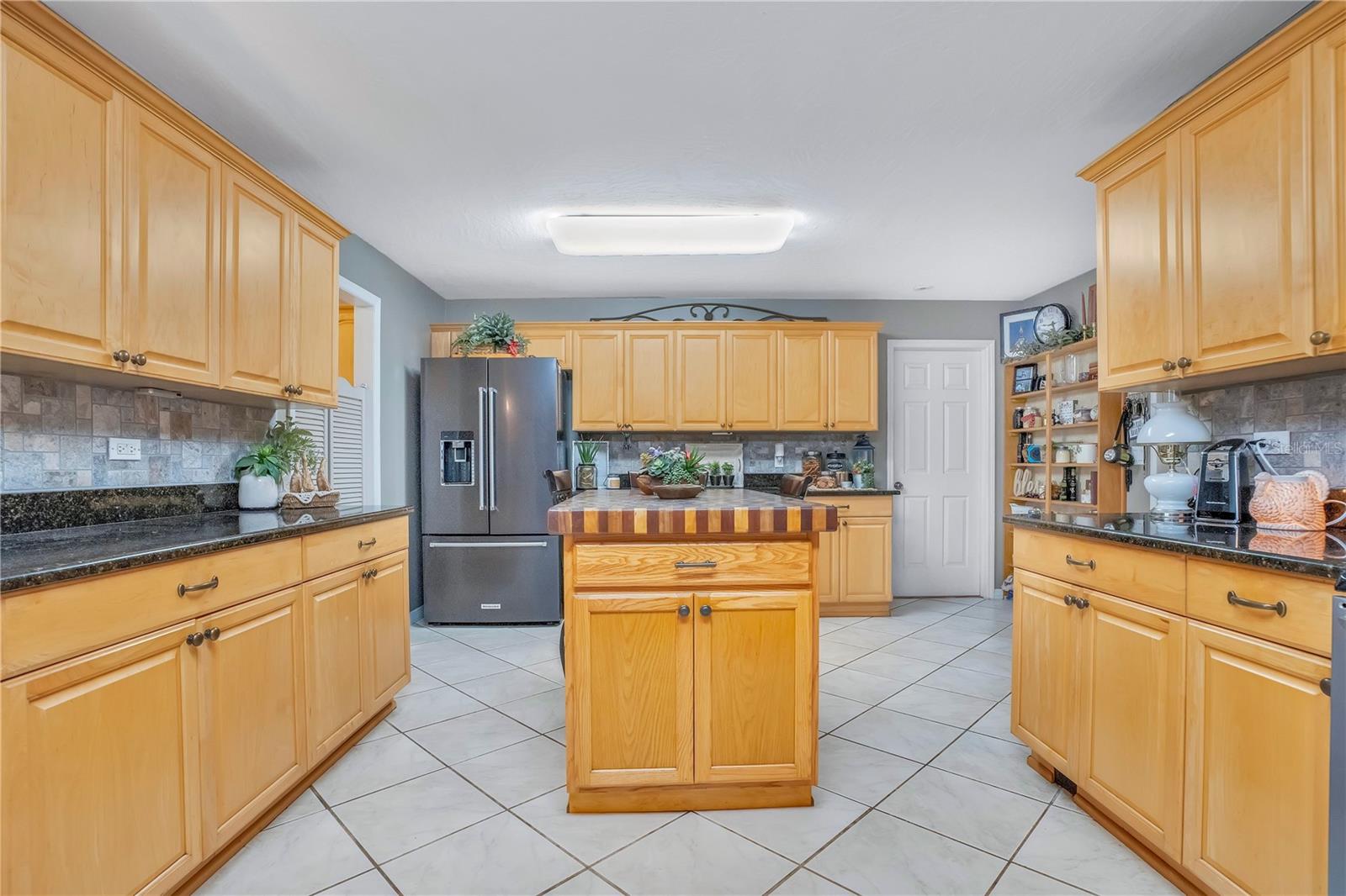 Image 13 of 96 For 2067 Lake Juanita Road