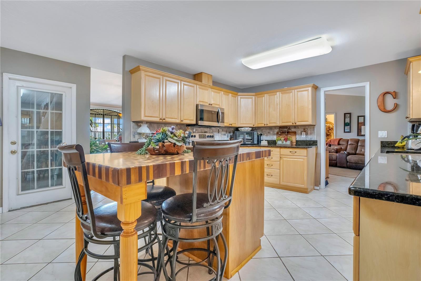 Image 15 of 96 For 2067 Lake Juanita Road