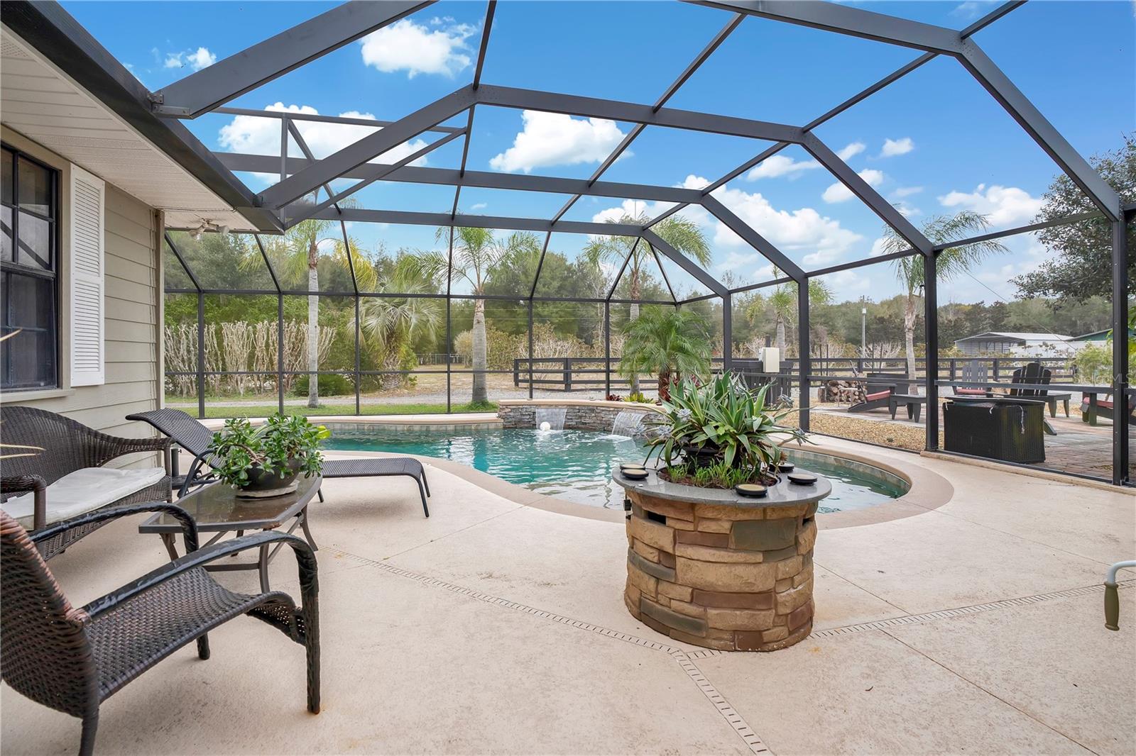 Image 31 of 96 For 2067 Lake Juanita Road