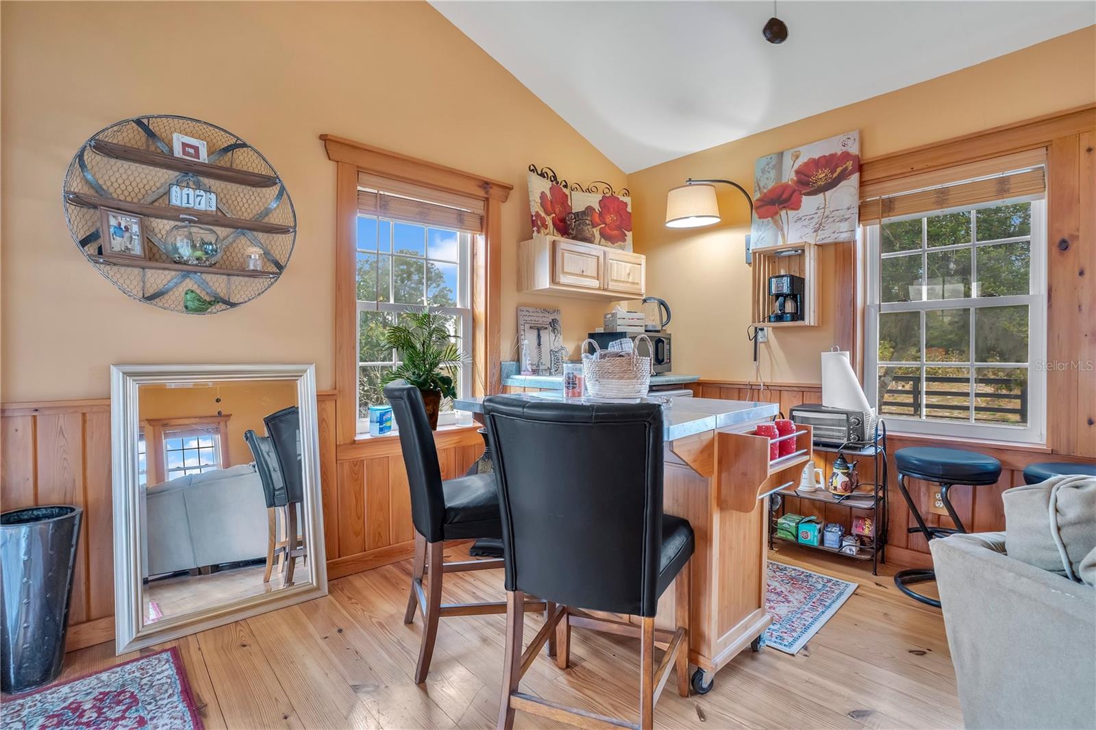 Image 50 of 96 For 2067 Lake Juanita Road