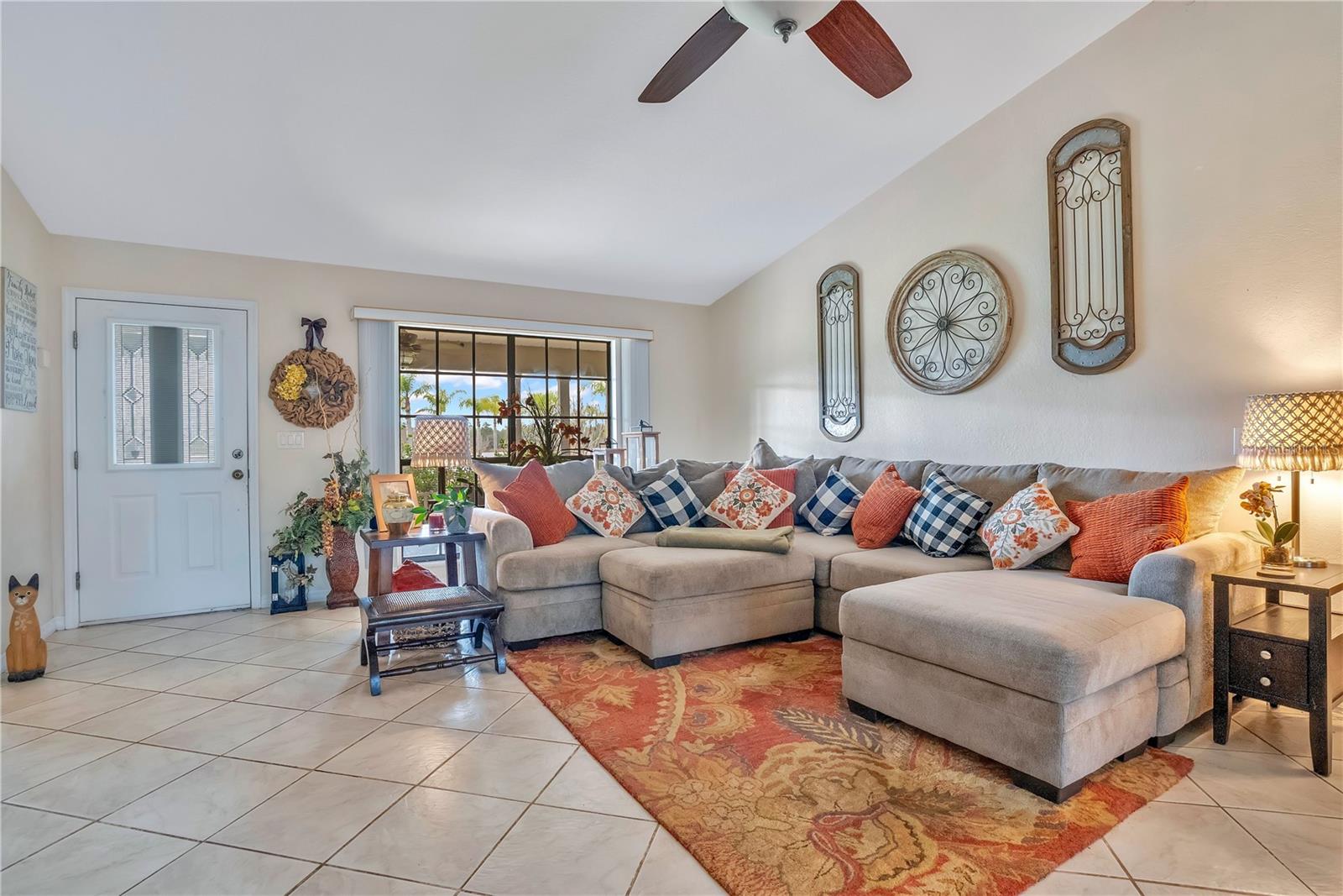 Image 7 of 96 For 2067 Lake Juanita Road