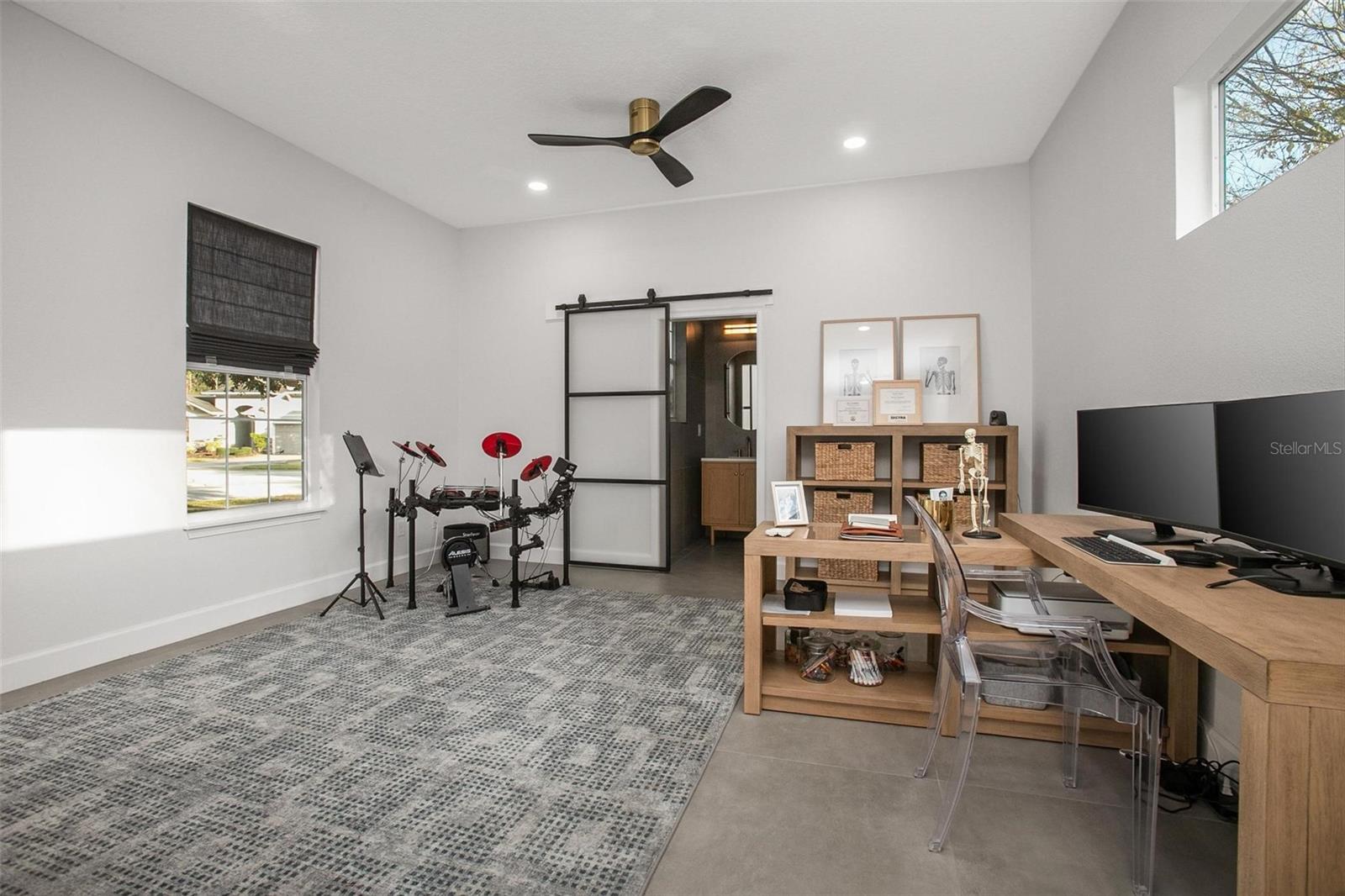 Image 30 of 48 For 208 Chelsea Place Avenue