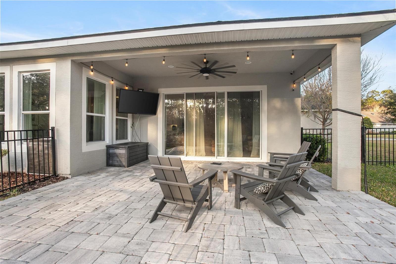 Image 34 of 48 For 208 Chelsea Place Avenue