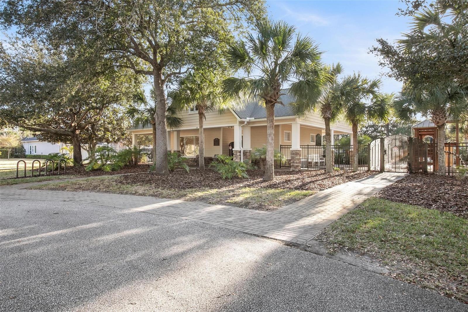 Image 38 of 48 For 208 Chelsea Place Avenue