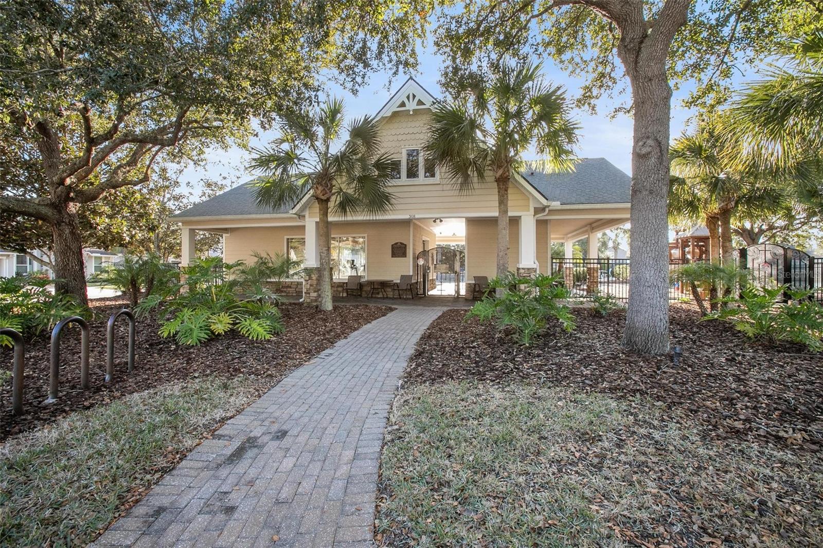 Image 39 of 48 For 208 Chelsea Place Avenue