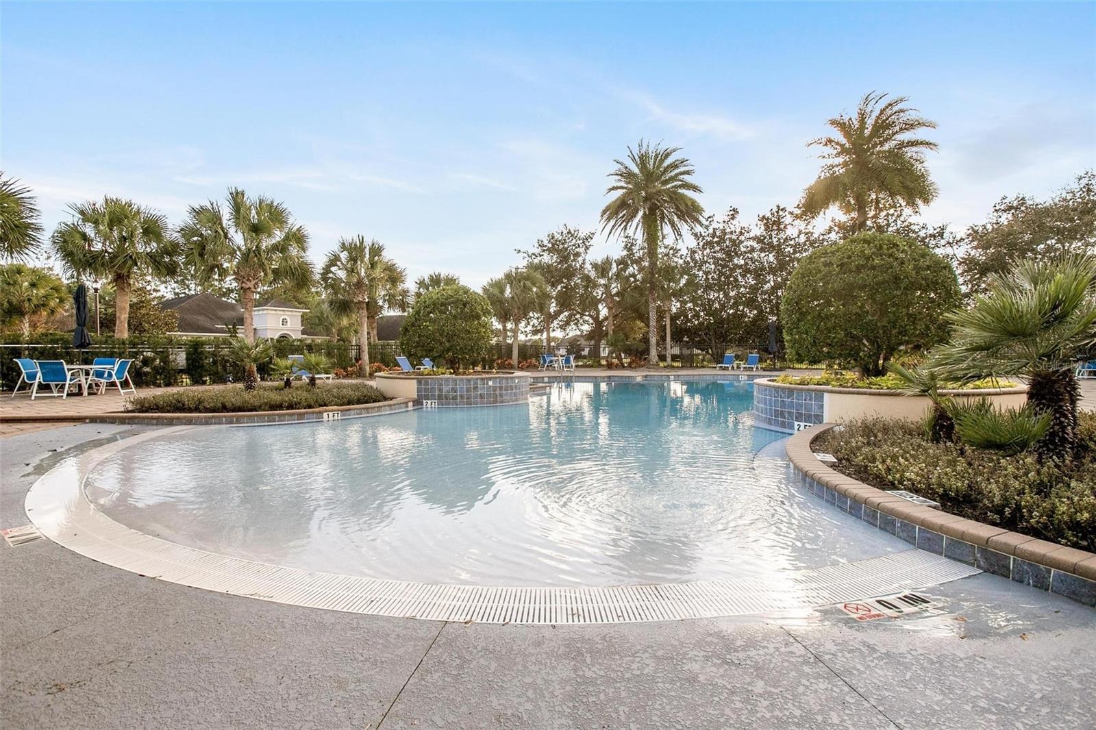 Image 42 of 48 For 208 Chelsea Place Avenue