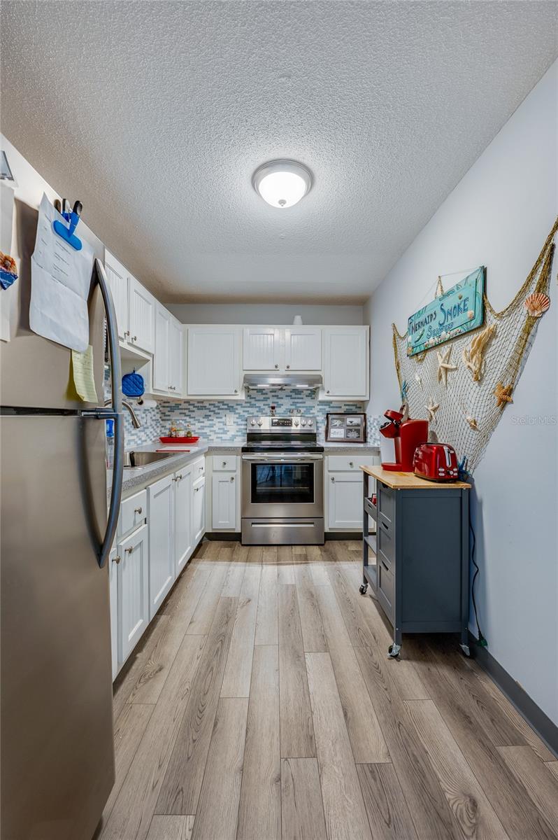 Image 10 of 22 For 2711 Halifax Avenue 370