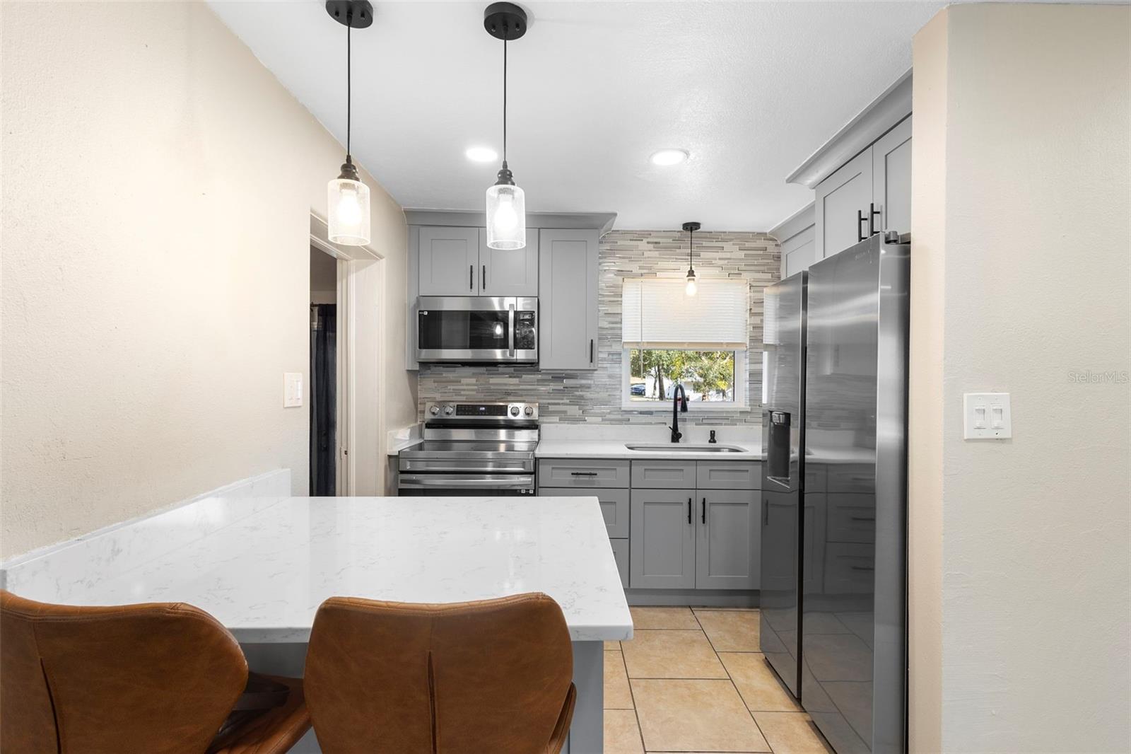 Image 16 of 37 For 389 Park Avenue