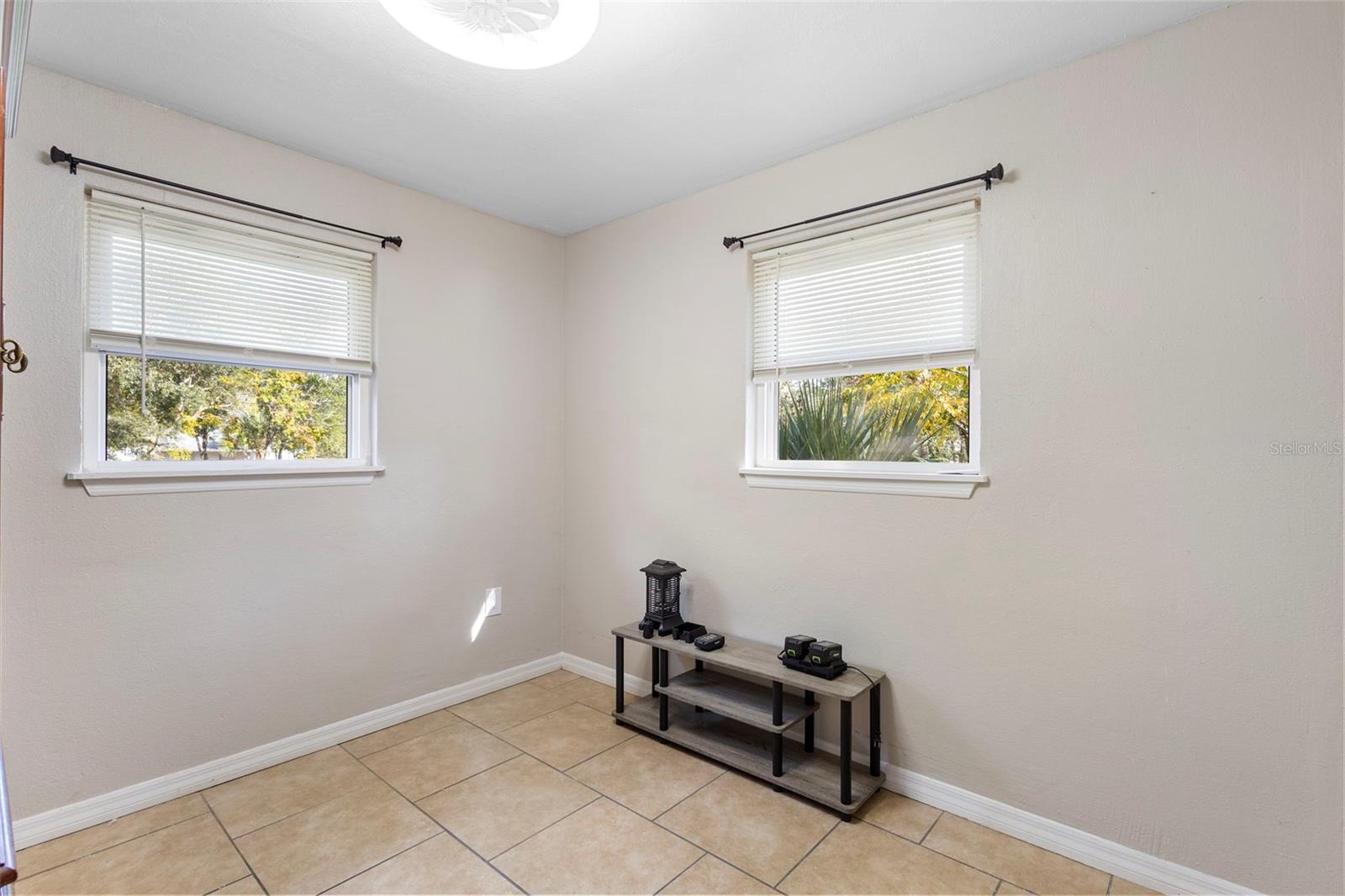 Image 22 of 37 For 389 Park Avenue