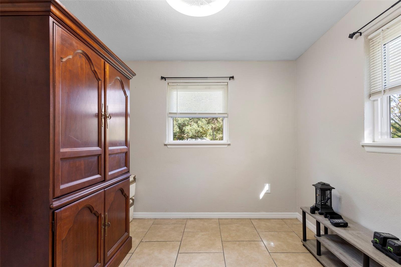 Image 23 of 37 For 389 Park Avenue