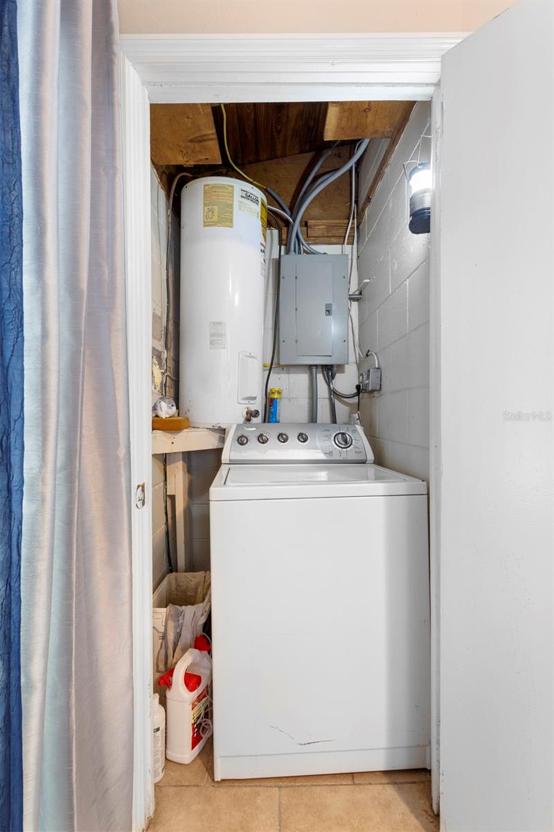 Image 24 of 37 For 389 Park Avenue