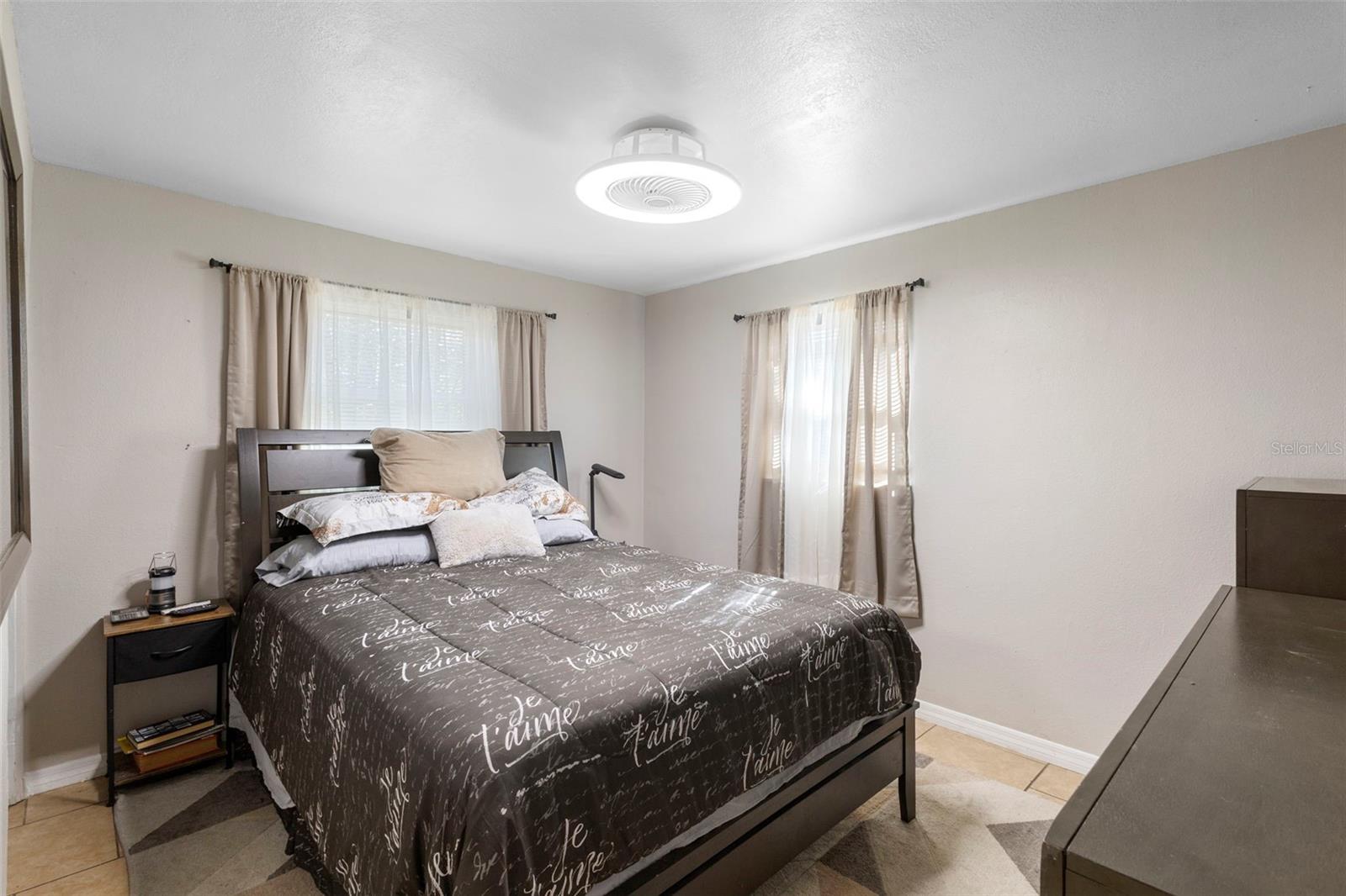 Image 8 of 37 For 389 Park Avenue