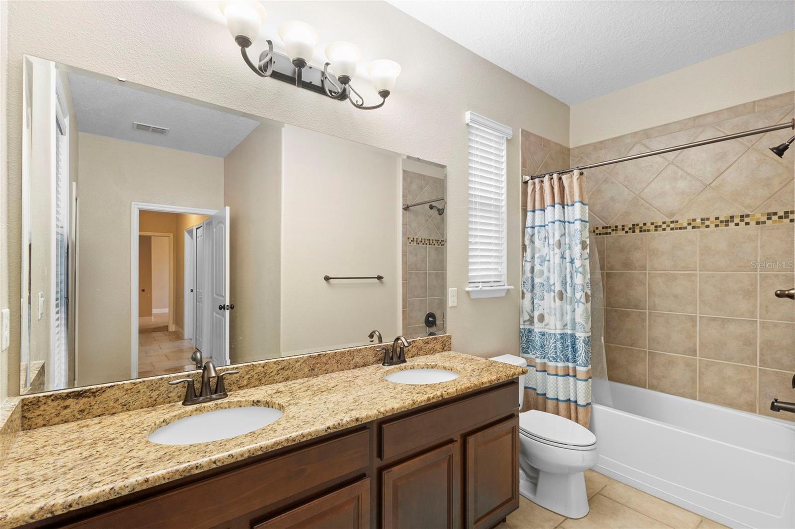 Image 13 of 49 For 1451 Daystar Lane