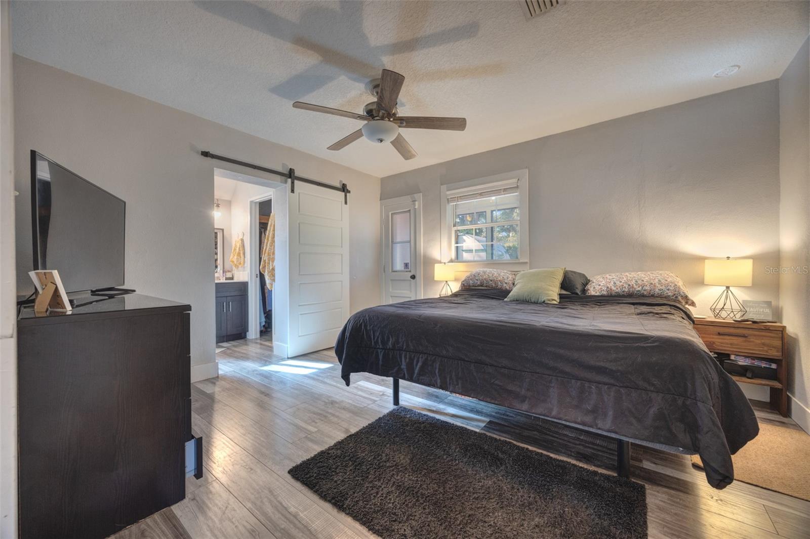 Image 14 of 36 For 1108 Winnemissett Avenue