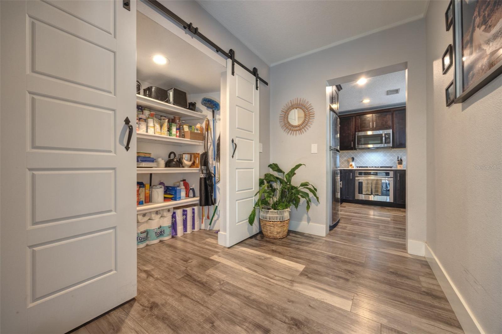 Image 21 of 36 For 1108 Winnemissett Avenue