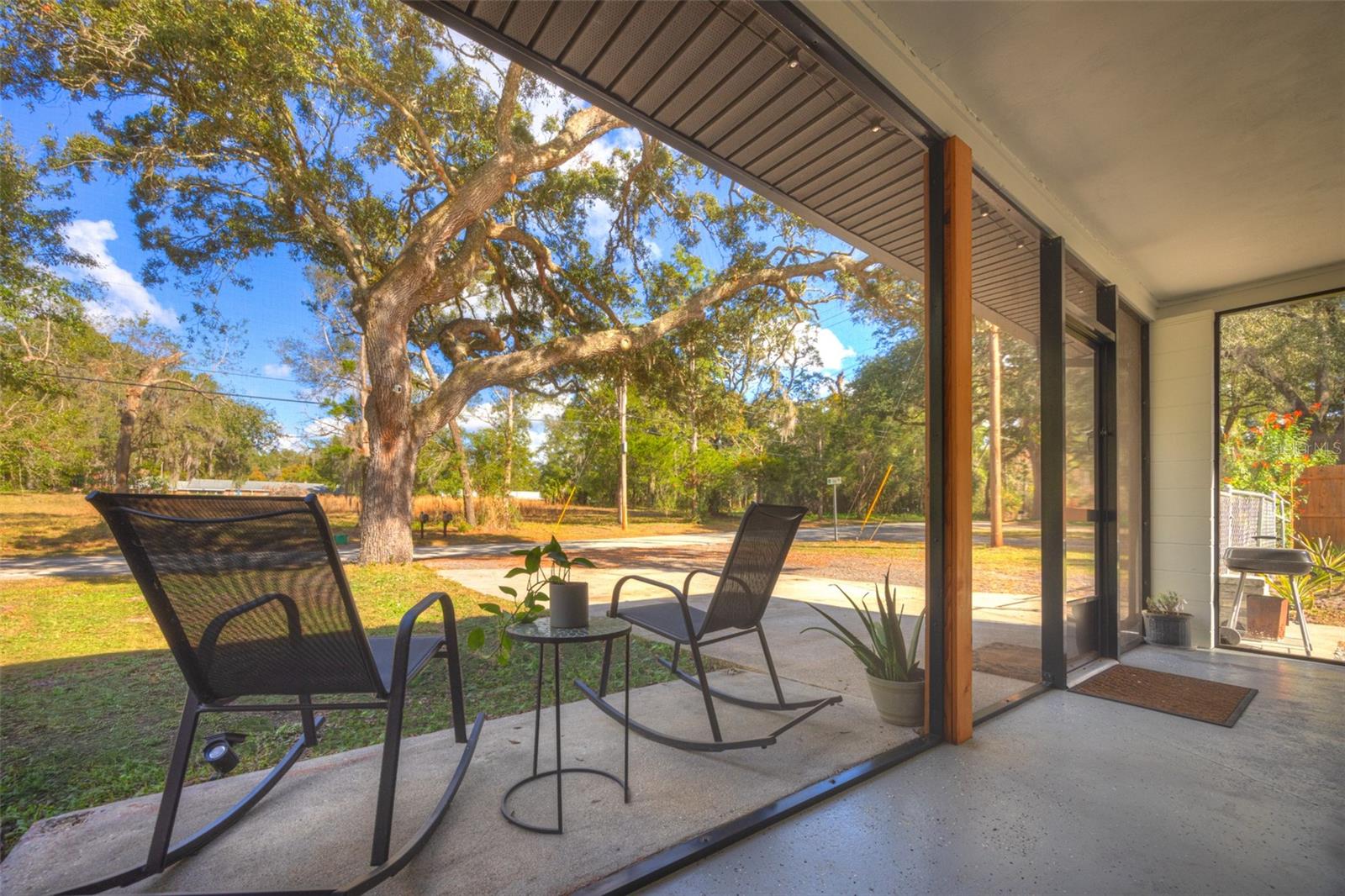 Image 26 of 36 For 1108 Winnemissett Avenue