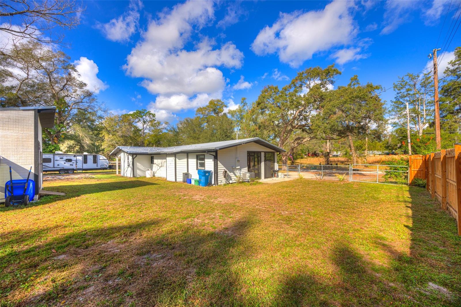 Image 27 of 36 For 1108 Winnemissett Avenue