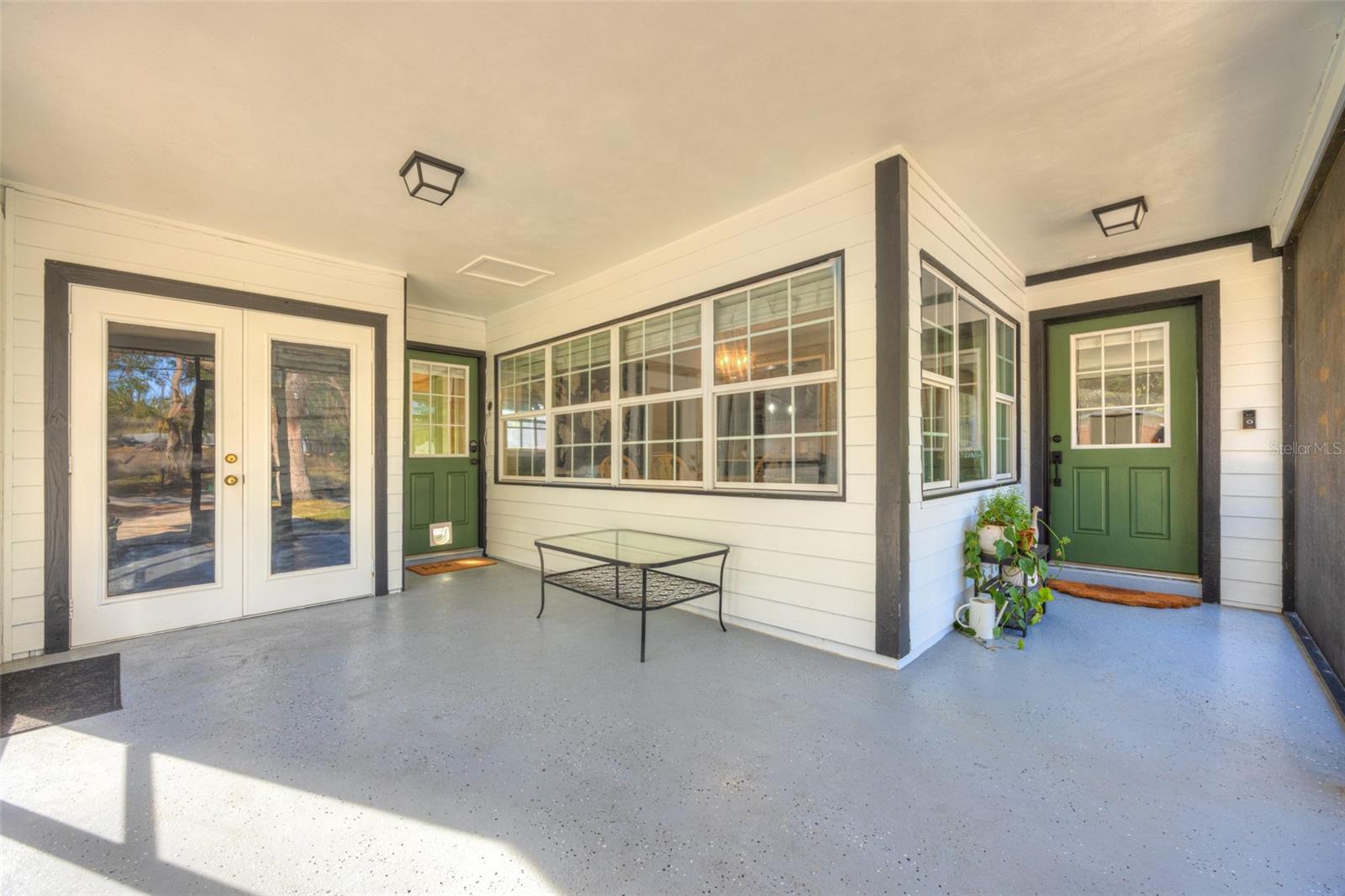 Image 3 of 36 For 1108 Winnemissett Avenue