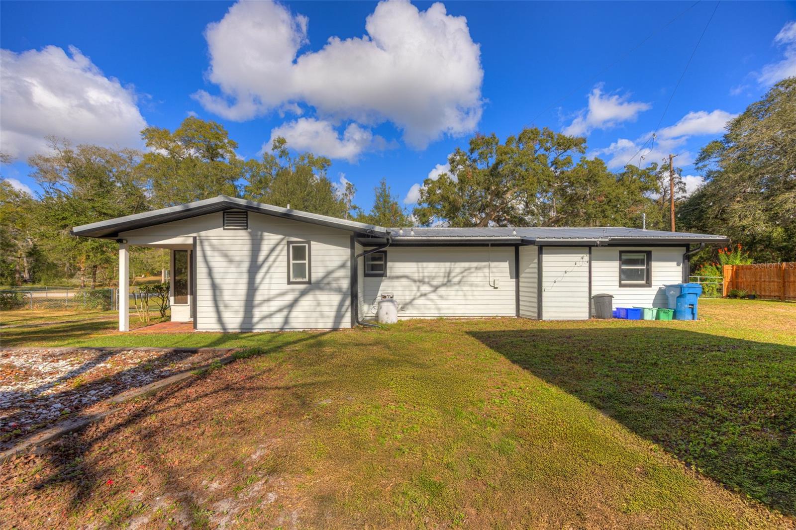 Image 32 of 36 For 1108 Winnemissett Avenue