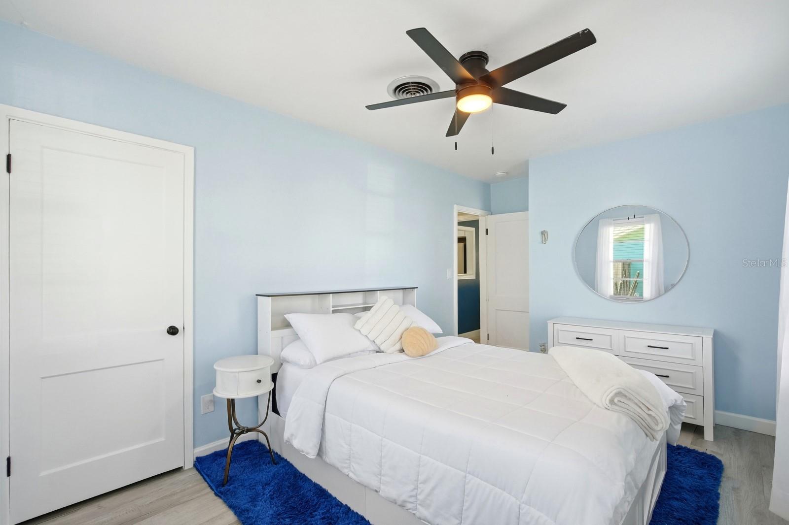 Image 14 of 44 For 322 Euclid Avenue