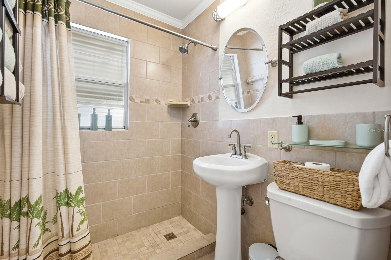 Image 16 of 44 For 322 Euclid Avenue