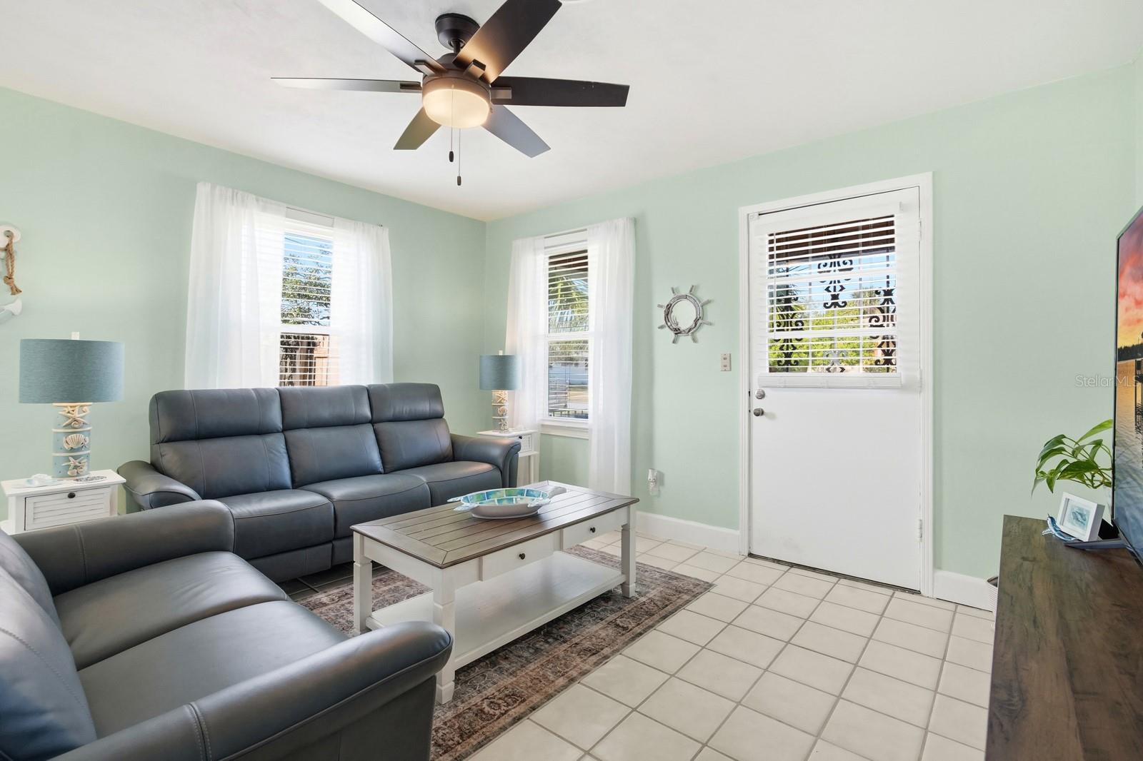 Image 4 of 44 For 322 Euclid Avenue