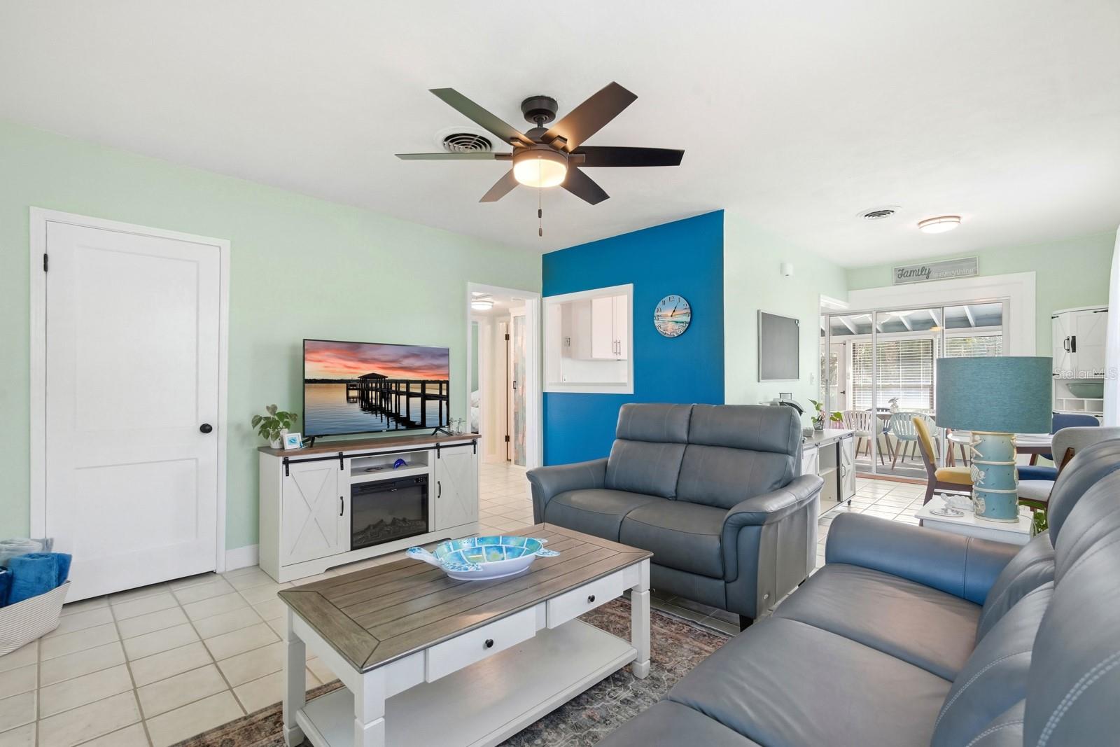 Image 6 of 44 For 322 Euclid Avenue