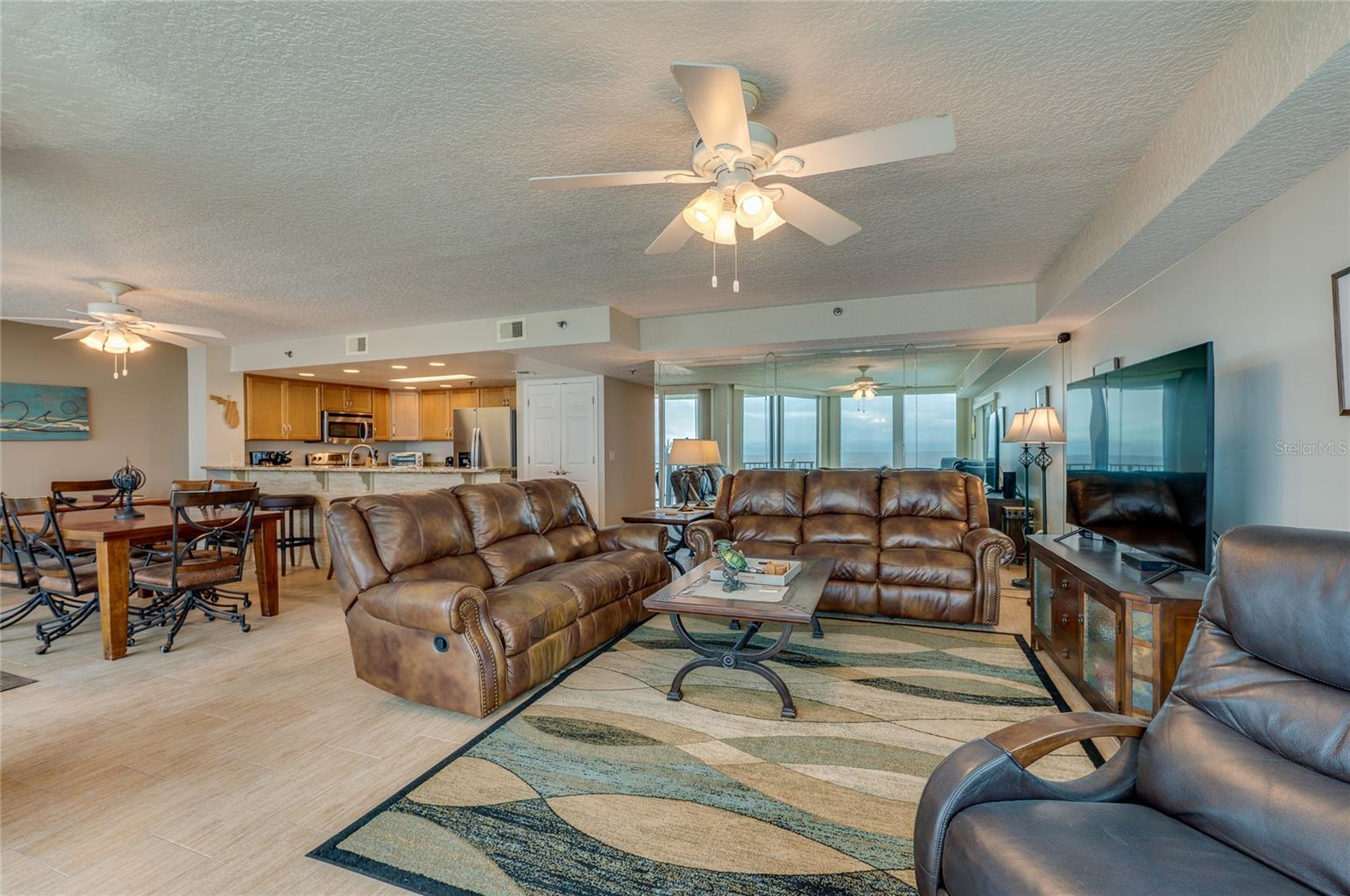 Image 11 of 43 For 6727 Turtlemound Road 315