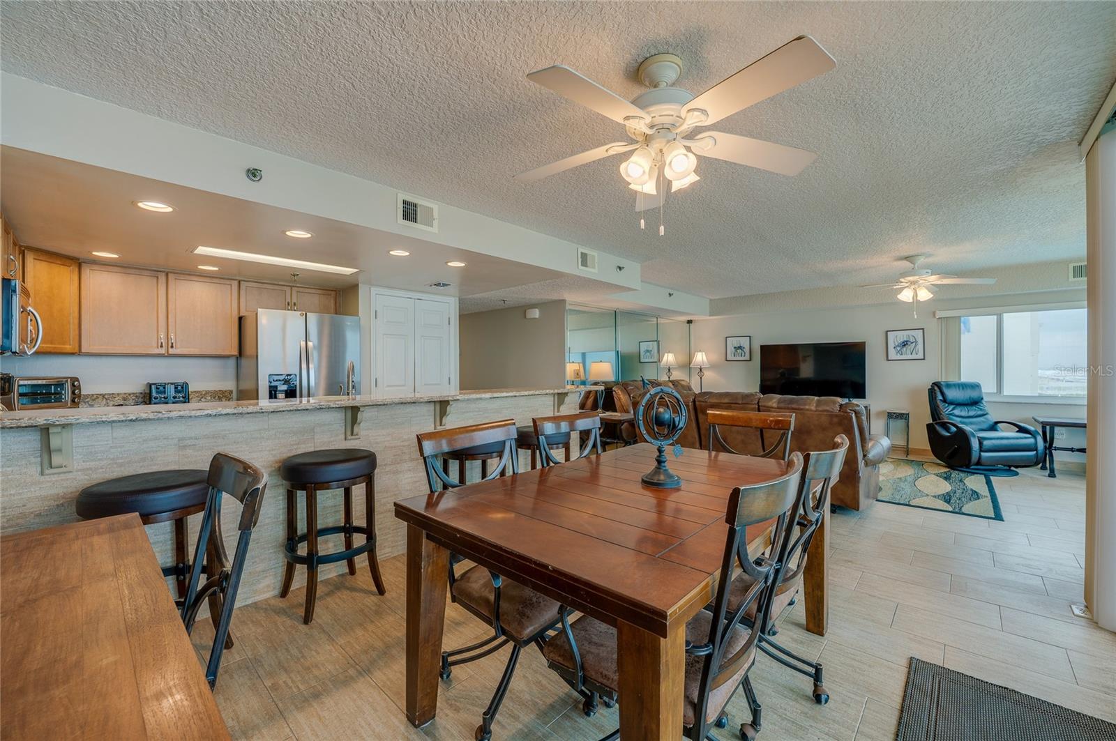 Image 13 of 43 For 6727 Turtlemound Road 315