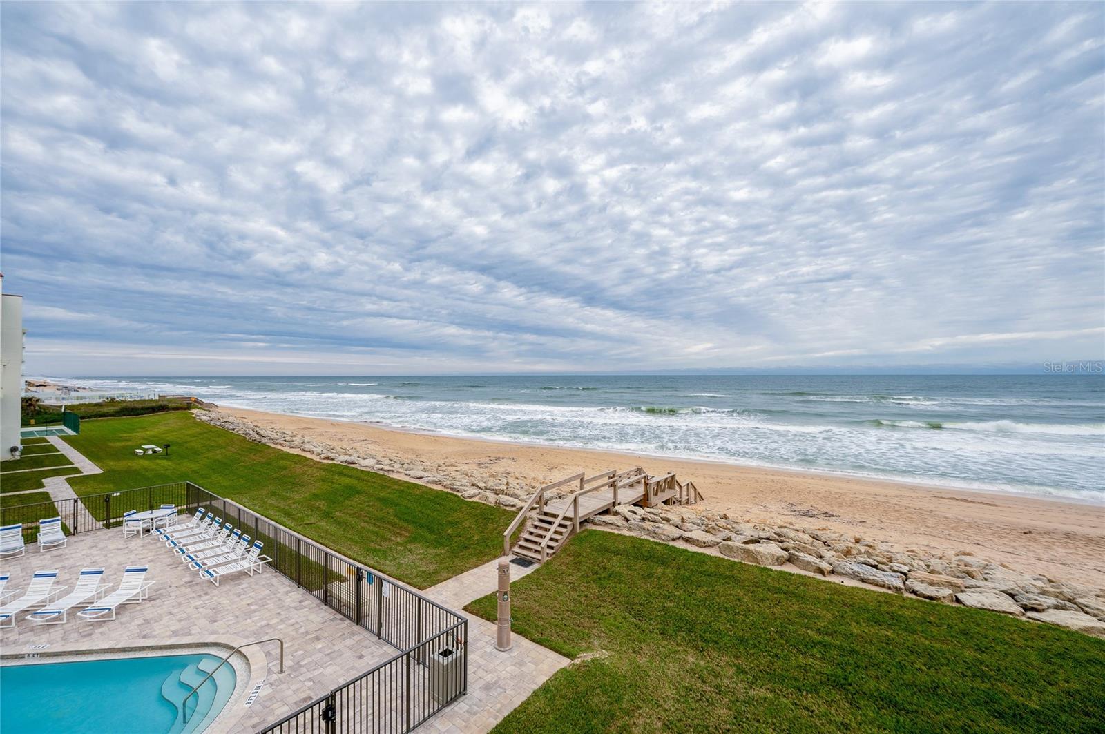 Image 33 of 43 For 6727 Turtlemound Road 315