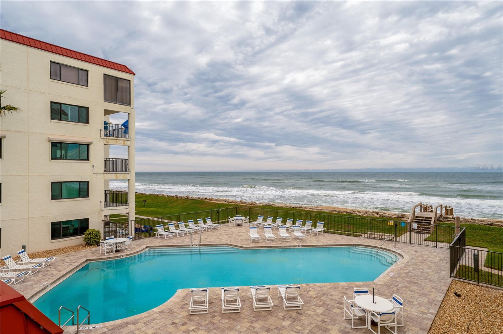 Image 4 of 43 For 6727 Turtlemound Road 315