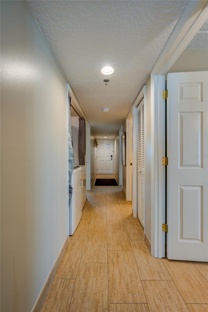 Image 6 of 43 For 6727 Turtlemound Road 315