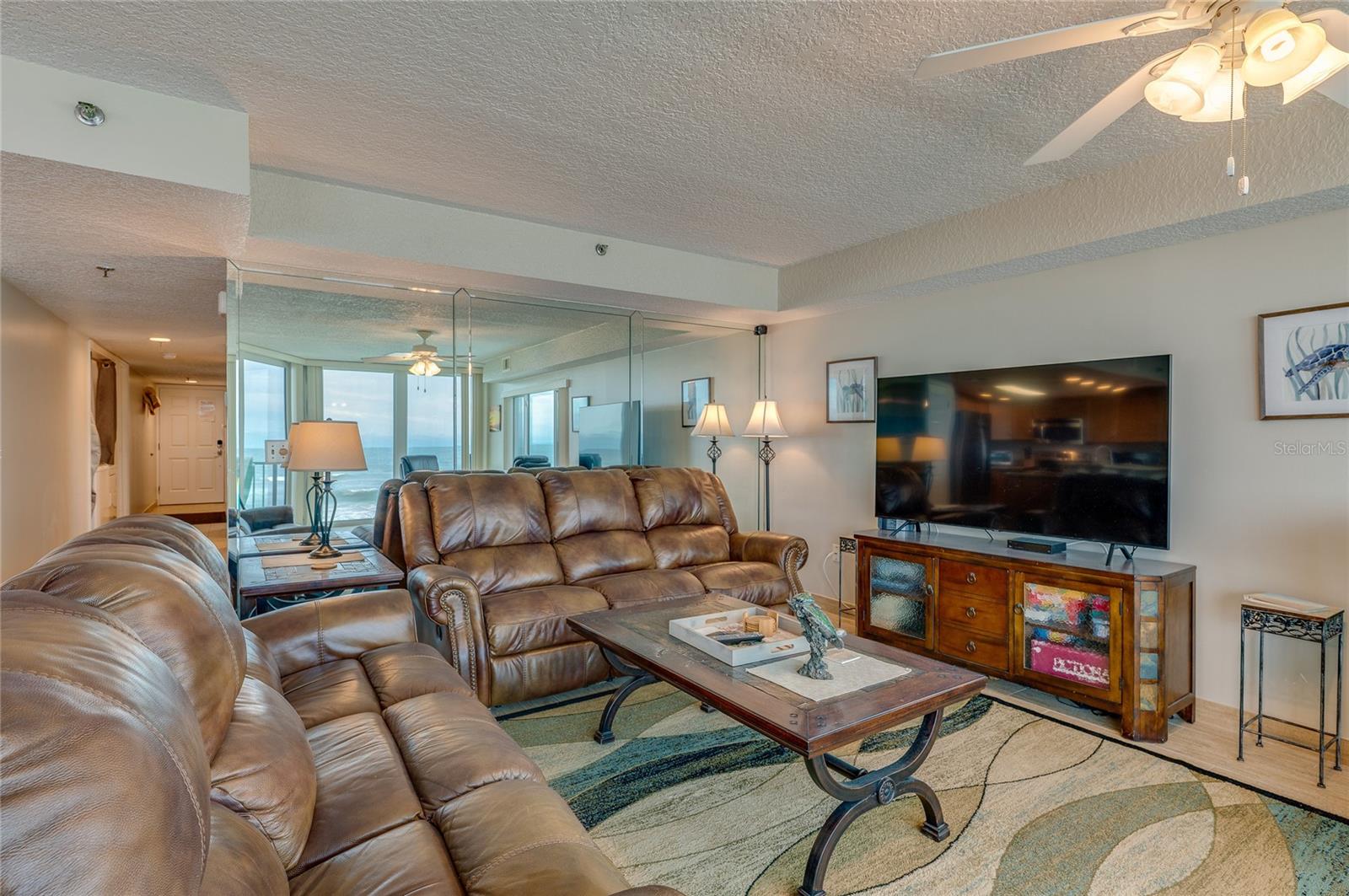 Image 8 of 43 For 6727 Turtlemound Road 315