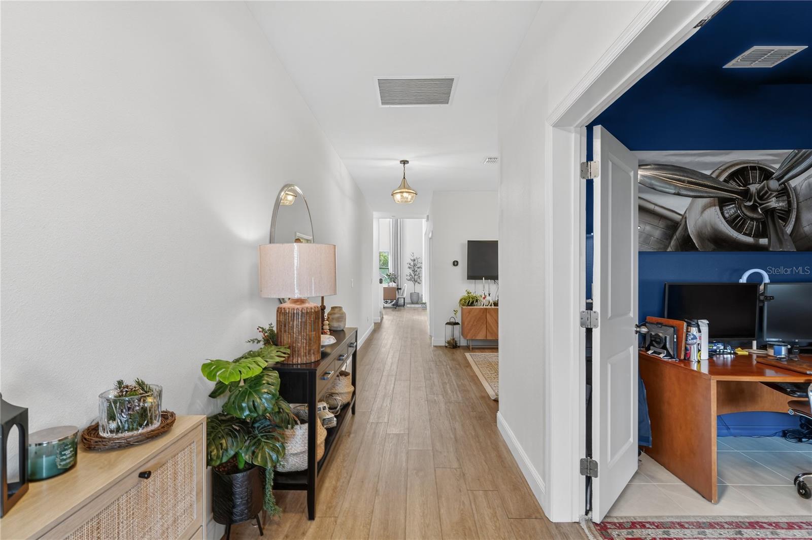 Image 8 of 61 For 1611 Meadowlark Drive