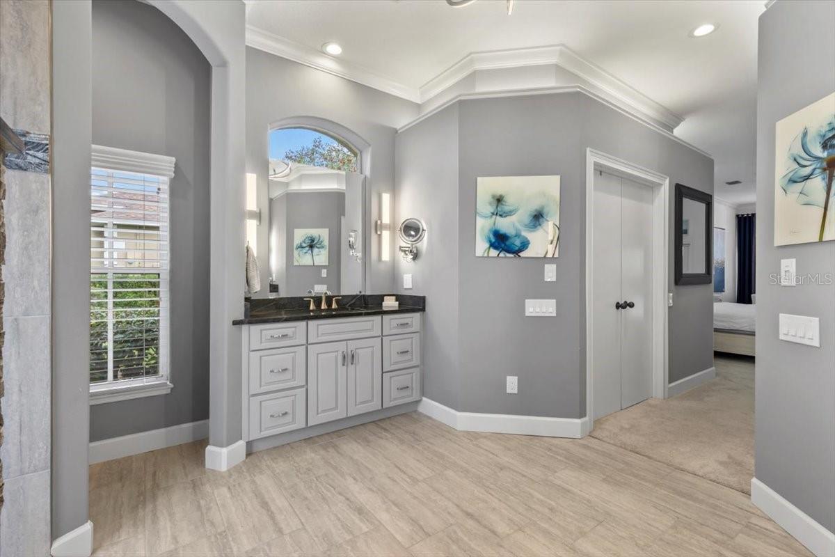 Image 21 of 83 For 37 Lionspaw Grand