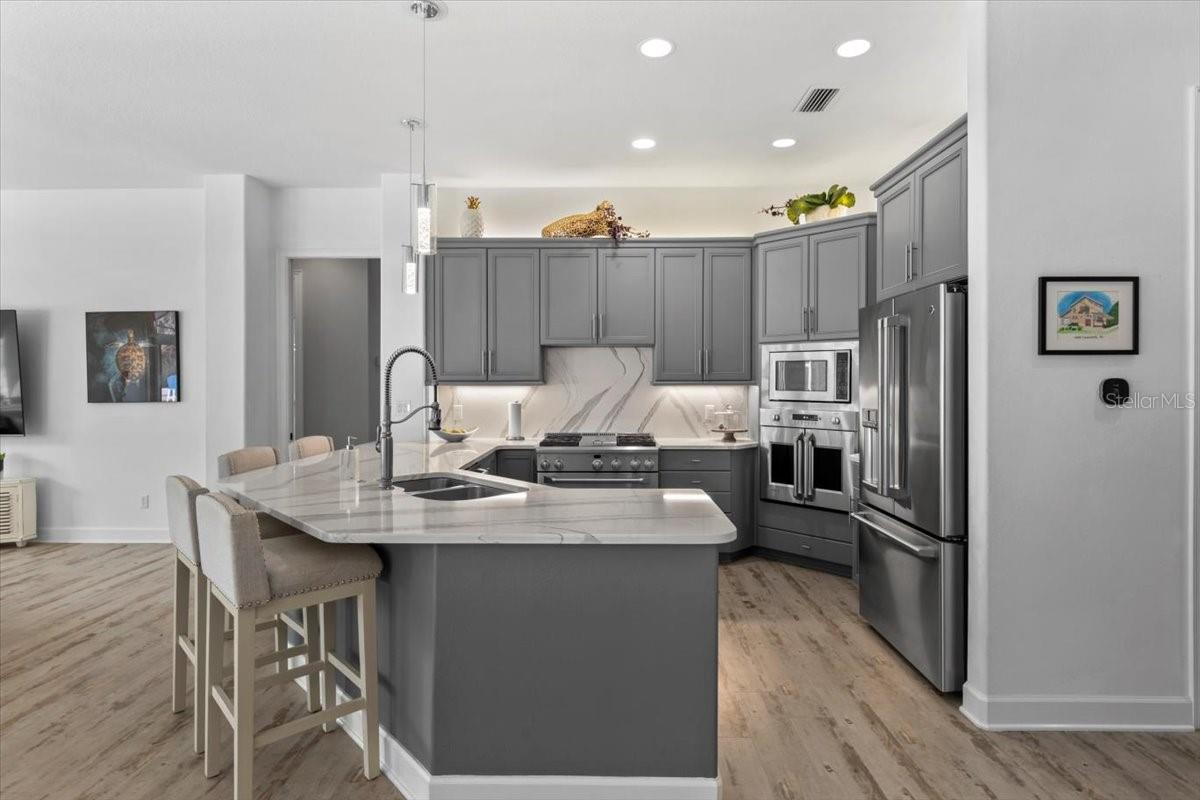 Image 26 of 83 For 37 Lionspaw Grand