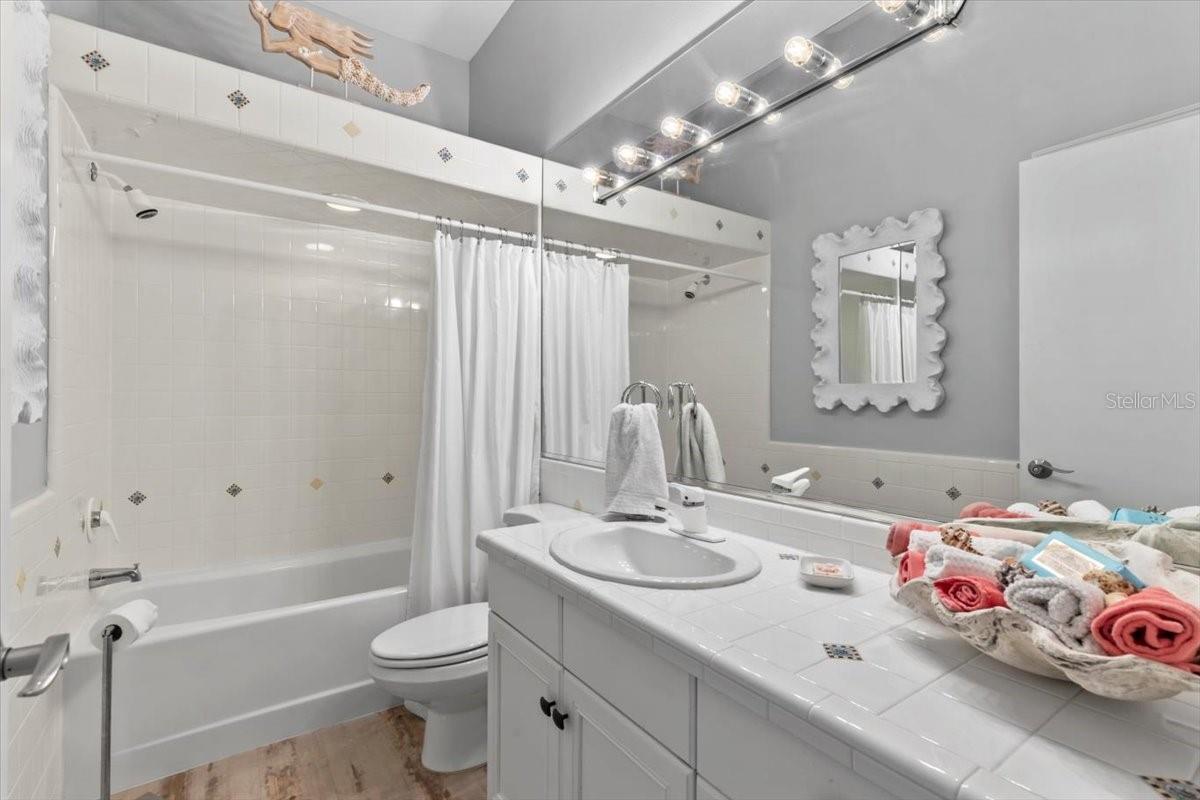 Image 37 of 83 For 37 Lionspaw Grand