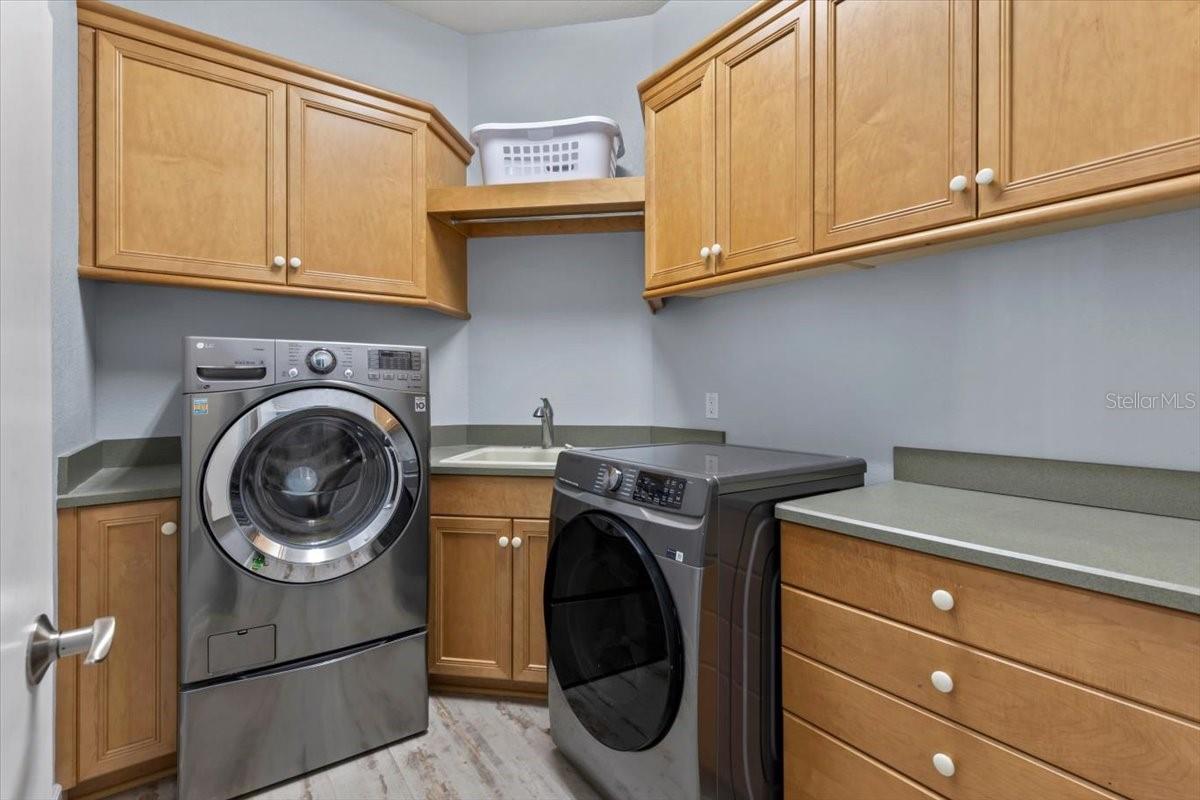 Image 45 of 83 For 37 Lionspaw Grand